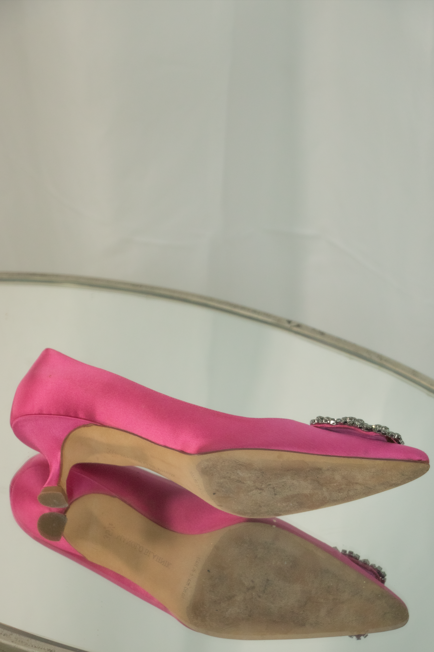 Manolo Blahnik Hangisi Satin Pumps