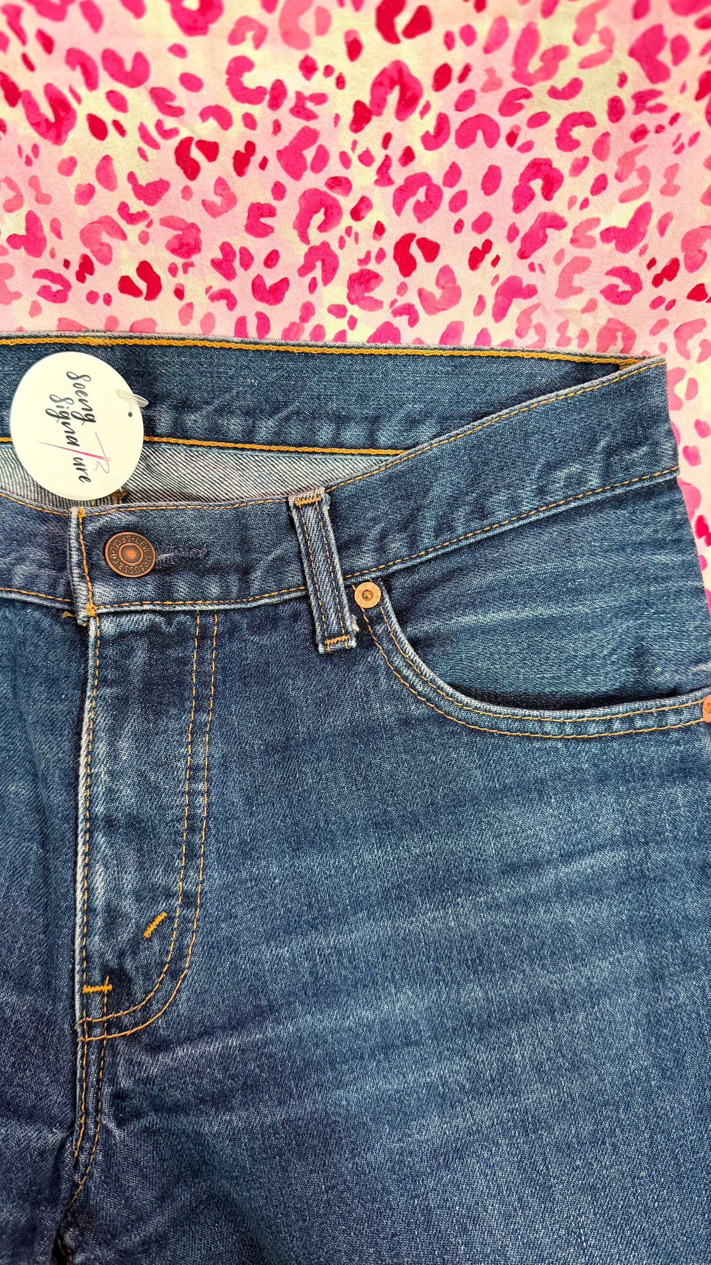 Levis 560 bootcut jeans