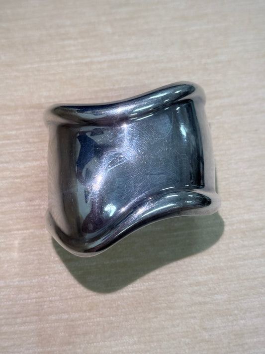 Tiffany & Co. x Elsa Peretti Bone Cuff