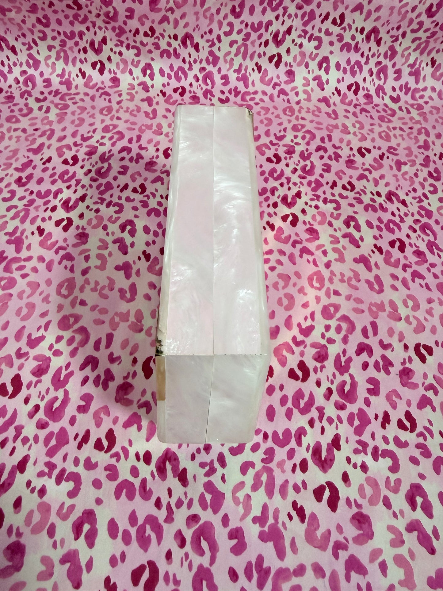 MNO.logie Lucid Clutch