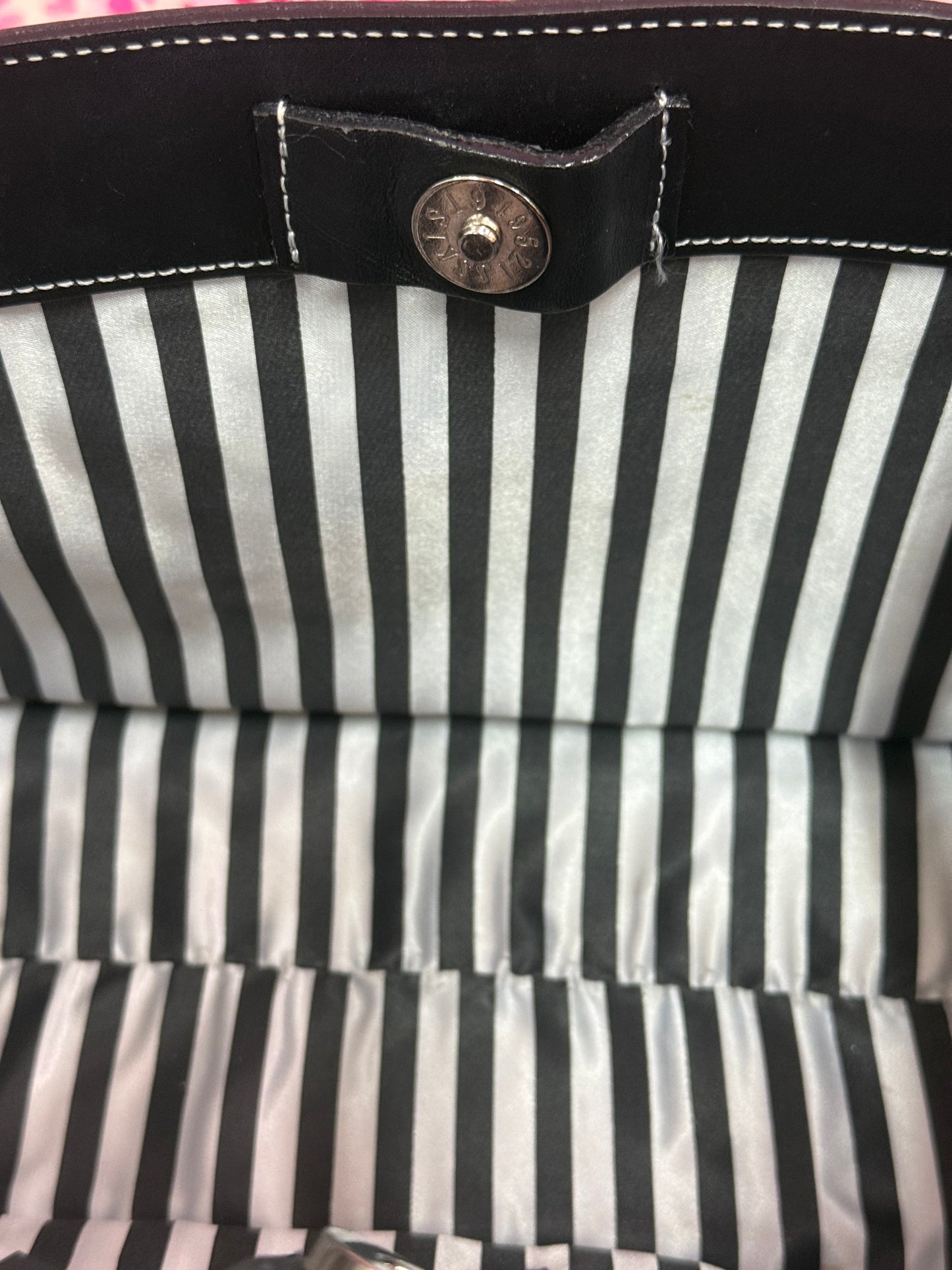 Samantha Thavasa x Nicky Hilton I Love NY Bag